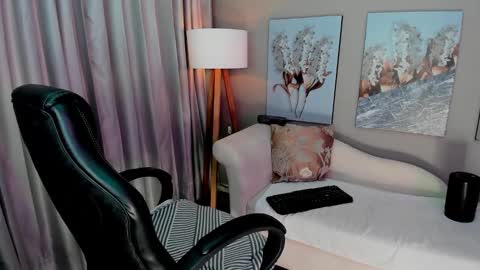 Priya Rose online show from 11-06-25, 06:09