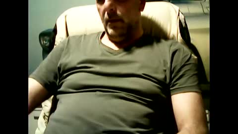 ----- online show from 02-16-26, 06:04