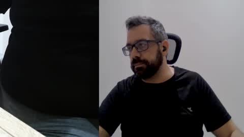 Snapshot of professional_manbd chatting on 01-04-25, 10:16 Professional manBD online show from 01-04-25, 10:16