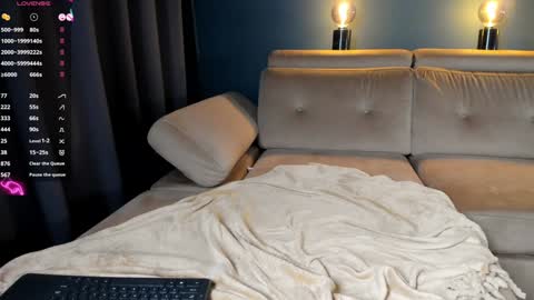 Raven  but you can call me sweetie or honey too  online show from 02-07-25, 09:37