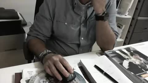 mature hairy guy online show from 09-16-25, 03:24