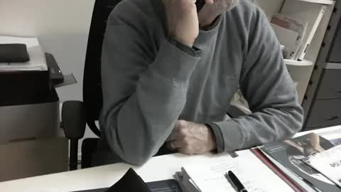 mature hairy guy online show from 04-08-26, 04:18