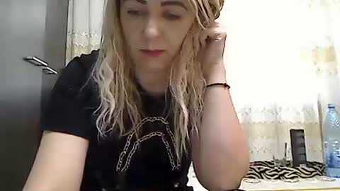 Pryncess sweety online show from 10-27-25, 10:19