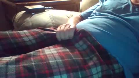 Snapshot of ps2005 chatting on 10-30-25, 08:31 PS2005 online show from 10-30-25, 08:31