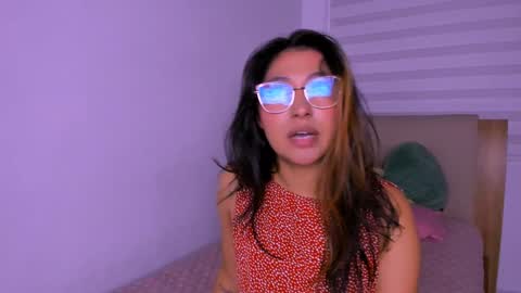 Mara online show from 12-05-24, 01:58