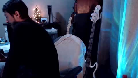 Snapshot of psilocipher chatting on 02-09-25, 07:05 Sk8wave online show from 02-09-25, 07:05