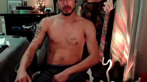 Snapshot of psilocipher chatting on 02-10-25, 10:20 Sk8wave online show from 02-10-25, 10:20