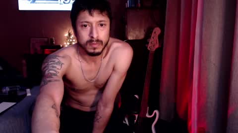 Snapshot of psilocipher chatting on 02-13-25, 04:07 Sk8wave online show from 02-13-25, 04:07