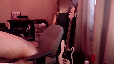 Snapshot of psilocipher chatting on 03-02-25, 12:09 Sk8wave online show from 03-02-25, 12:09