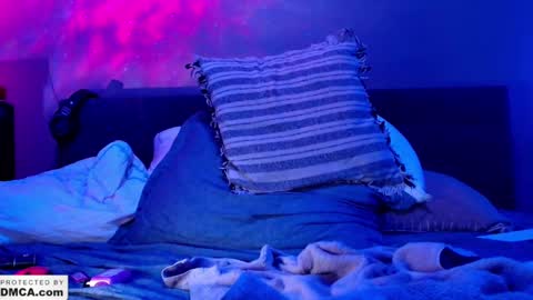 Snapshot of psilocipher chatting on 09-10-25, 03:50 Sk8wave online show from 09-10-25, 03:50