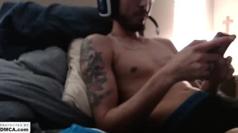 Snapshot of psilocipher chatting on 10-06-25, 11:02 Sk8wave online show from 10-06-25, 11:02