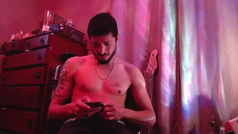 Snapshot of psilocipher chatting on 10-10-25, 10:25 Sk8wave online show from 10-10-25, 10:25