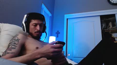 Snapshot of psilocipher chatting on 10-12-25, 06:12 Sk8wave online show from 10-12-25, 06:12