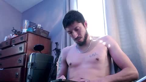 Snapshot of psilocipher chatting on 10-12-25, 09:58 Sk8wave online show from 10-12-25, 09:58