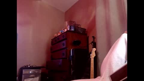 Snapshot of psilocipher chatting on 11-13-25, 09:52 Sk8wave online show from 11-13-25, 09:52