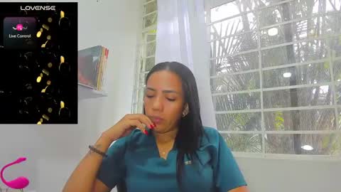 Snapshot of psique_naughty2 chatting on 01-23-25, 06:14 psique_naughty2 online show from 01-23-25, 06:14