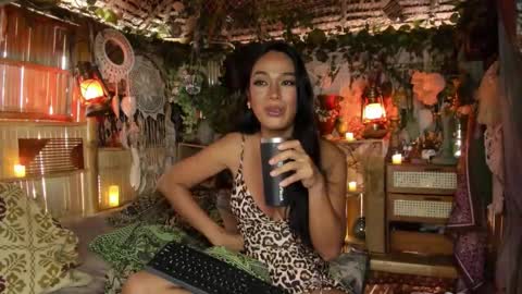 Snapshot of psychiq chatting on 09-17-25, 12:34 psychiq online show from 09-17-25, 12:34