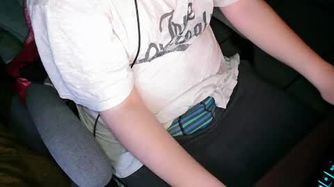 your mysterious man online show from 04-17-26, 02:25