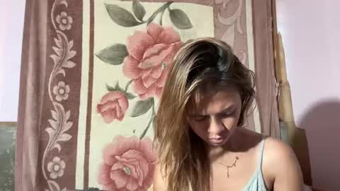 Snapshot of puki_hot chatting on 01-11-26, 01:32 puki_hot online show from 01-11-26, 01:32