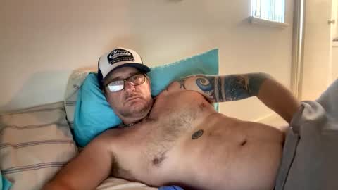Snapshot of pulllin4u chatting on 05-27-26, 05:48 pulllin4u online show from 05-27-26, 05:48