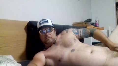 Snapshot of pulllin4u chatting on 06-19-26, 08:40 pulllin4u online show from 06-19-26, 08:40
