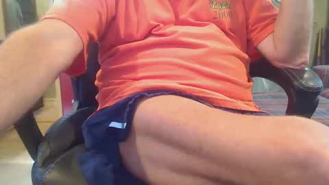 pulltoy1 online show from 11-19-25, 07:25