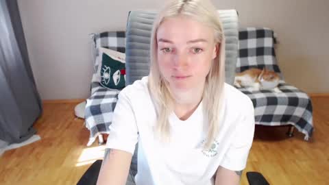 Polly online show from 05-02-26, 05:34