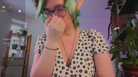 Snapshot of pumbazaebumba chatting on 01-27-25, 10:38 Alisa lack of vitamin D online show from 01-27-25, 10:38