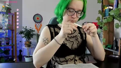 Snapshot of pumbazaebumba chatting on 02-27-25, 04:09 Alisa lack of vitamin D online show from 02-27-25, 04:09