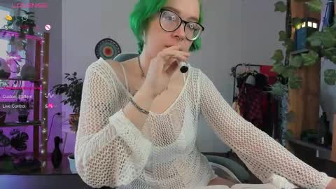 Snapshot of pumbazaebumba chatting on 02-28-25, 04:54 Alisa lack of vitamin D online show from 02-28-25, 04:54