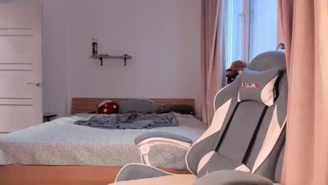 Snapshot of pumbazaebumba chatting on 12-01-25, 09:58 Alisa lack of vitamin D online show from 12-01-25, 09:58