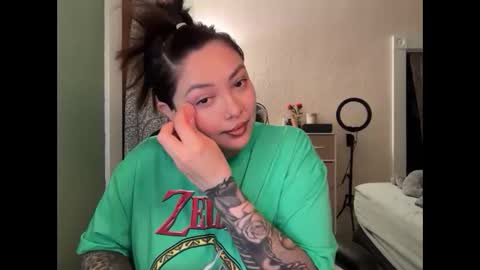 Pumpkin bunny online show from 11-18-25, 08:46