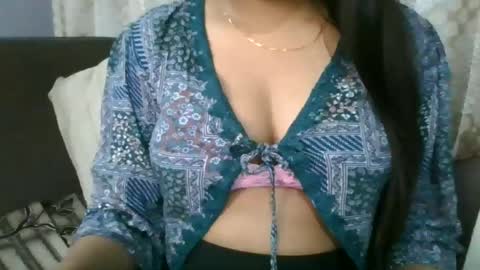 Snapshot of puneripiya chatting on 01-04-25, 06:19 sania 141414 online show from 01-04-25, 06:19