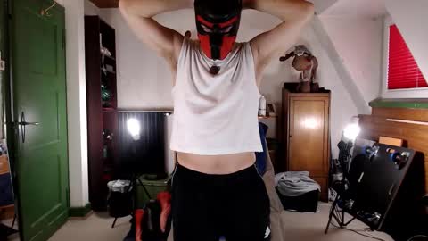 Pup Jake wants to play online show from 01-17-26, 12:43