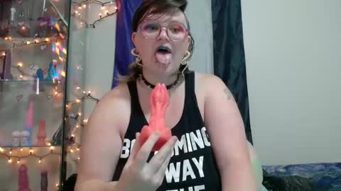 Snapshot of pupghostt chatting on 06-07-26, 12:53 PupGhostt online show from 06-07-26, 12:53