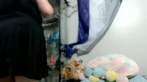 Snapshot of pupghostt chatting on 06-17-26, 06:42 PupGhostt online show from 06-17-26, 06:42