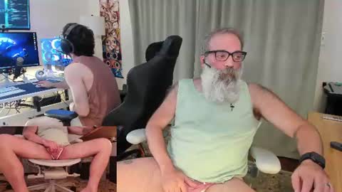 Pup And Papa bear online show from 07-02-26, 01:49