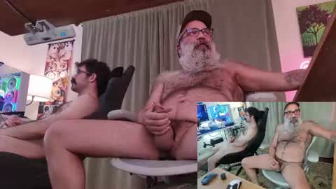 Pup And Papa bear online show from 07-08-26, 02:05