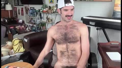 Pup Scritch online show from 11-04-25, 05:12