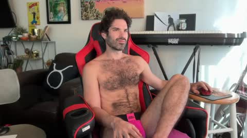 Pup Scritch online show from 05-21-26, 03:52