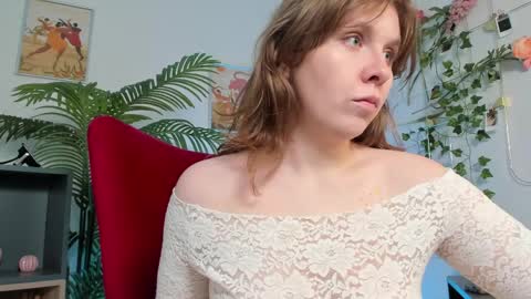 constant schedule Wednesday  Friday  Saturday  Sunday  The Rosemarie online show from 04-05-26, 05:48