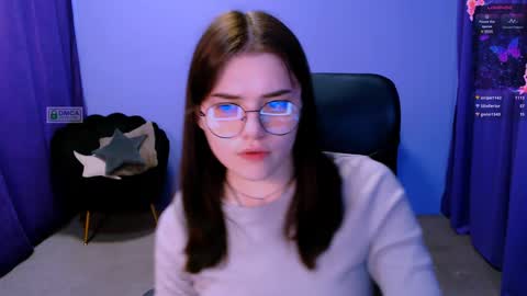 Snapshot of pure_radiance chatting on 12-11-24, 12:44 Ask me3 online show from 12-11-24, 12:44