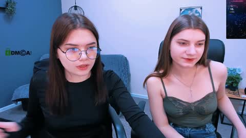 Snapshot of pure_radiance chatting on 12-19-24, 09:40 Ask me3 online show from 12-19-24, 09:40