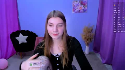 Snapshot of pure_radiance chatting on 02-12-25, 12:44 Ask me3 online show from 02-12-25, 12:44