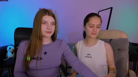 Snapshot of pure_radiance chatting on 10-04-25, 09:07 Ask me3 online show from 10-04-25, 09:07