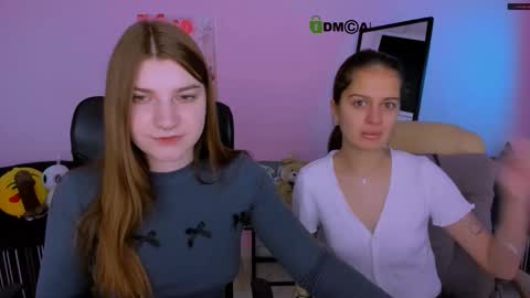 Snapshot of pure_radiance chatting on 10-07-25, 06:21 Ask me3 online show from 10-07-25, 06:21