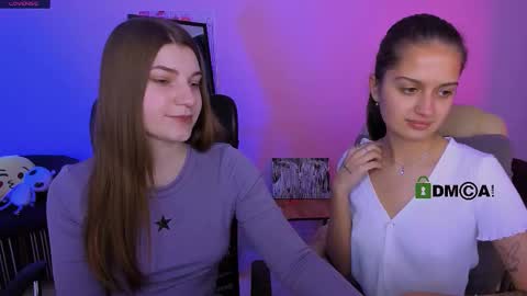 Snapshot of pure_radiance chatting on 10-13-25, 12:38 Ask me3 online show from 10-13-25, 12:38