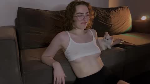 Marie online show from 02-24-25, 12:41