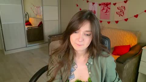 Bella online show from 10-31-25, 05:41