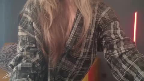 Bella online show from 04-16-26, 08:59